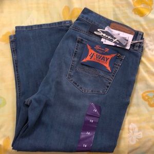 New skinny Capri jeans